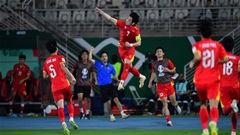 Chiếc cúp Vua phá lưới suýt không kịp chuyển đến tay Nguyễn Đình Bắc